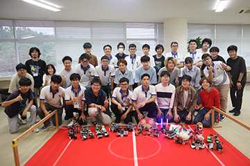 Chế tạo Robot thực chiến: Trải nghiệm thú vị của sinh viên UET tại Trường Đại học Công nghệ Chiba, Nhật Bản
